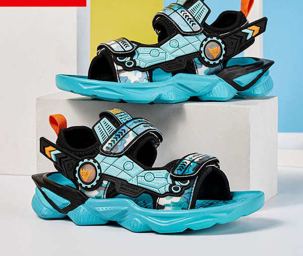 Детски цветни сандали с лепенки в три цвята