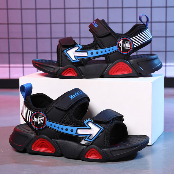 Spordi- ja vabaaja sandaalid takjapaelaga