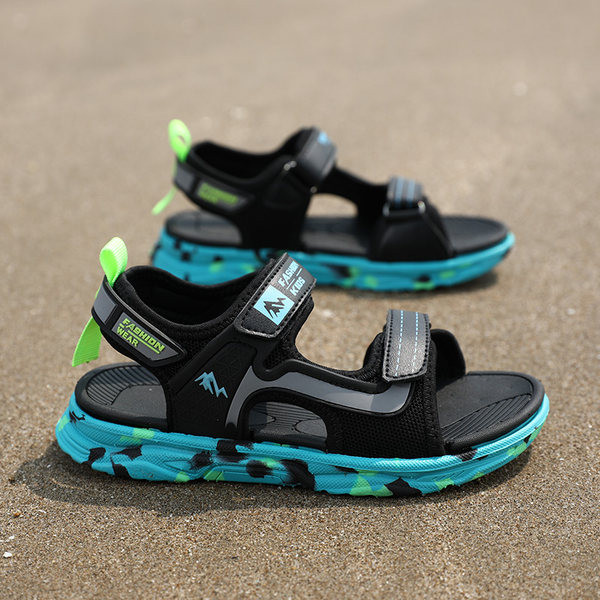 Παιδικά σανδάλια με λαστιχένια σόλα με σχέδια