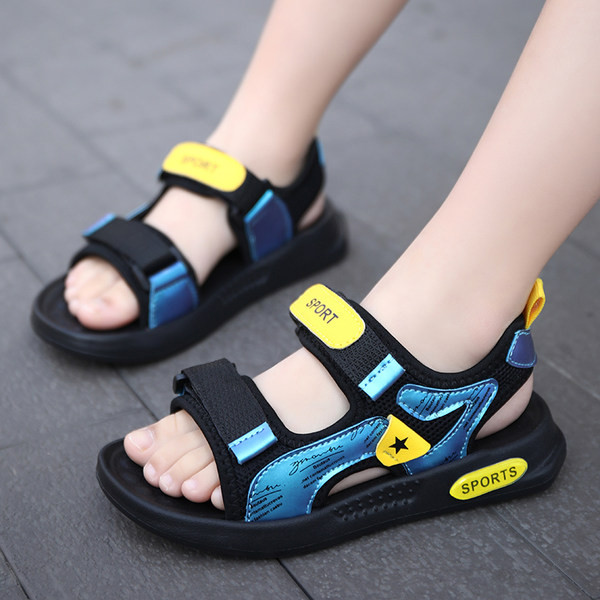 Παιδικά σανδάλια με φλατ σόλες σε τρία χρώματα για αγόρια