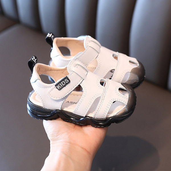 Casual παιδικά σανδάλια με κούμπωμα velcro για αγόρια