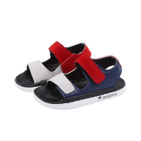 Kožne dječje sandale s ravnim potplatom i zakrpama