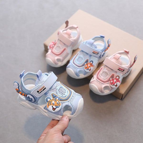 Νέο μοντέλο παιδικά σανδάλια με δίχτυα και velcro