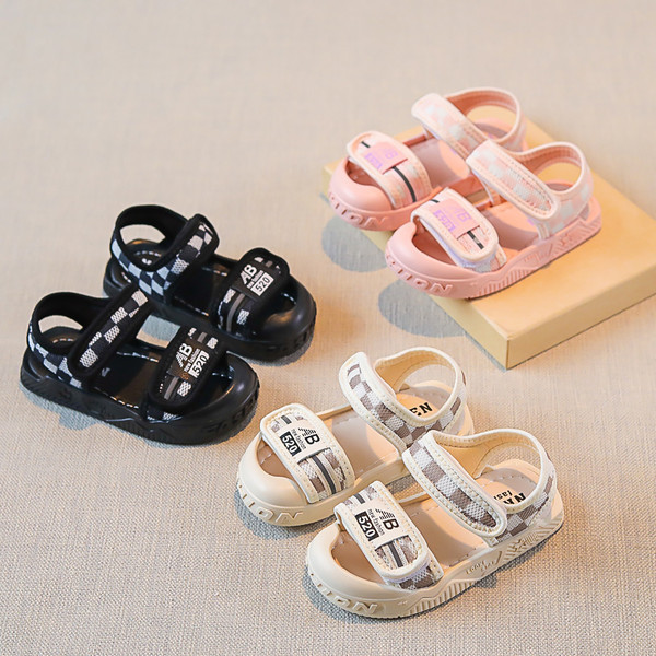 Υφασμάτινα σανδάλια με velcro