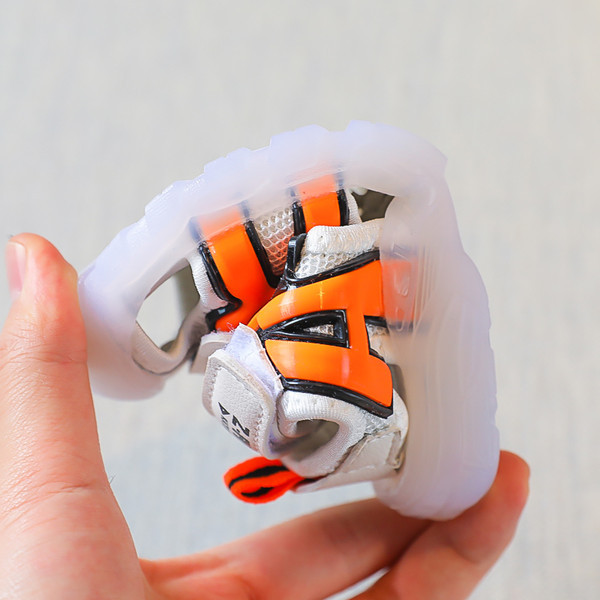 Летни детски сандали с велкро закопчаване и светещи подметки