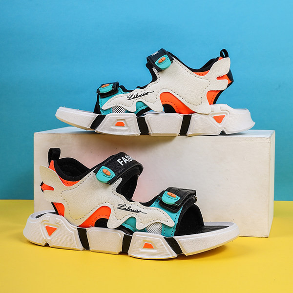 Öko bőrből készült gyerekszandál mindennapi használatra