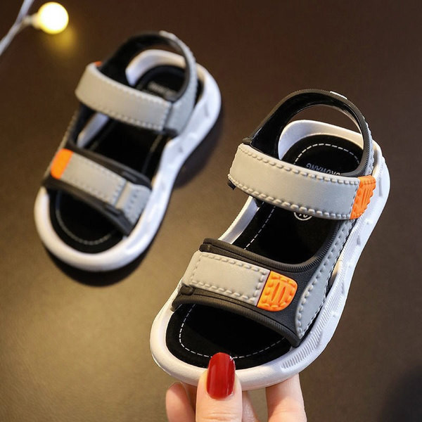 Παιδικά σανδάλια με βελκρό  σε τρία χρώματα και επίπεδη σόλα