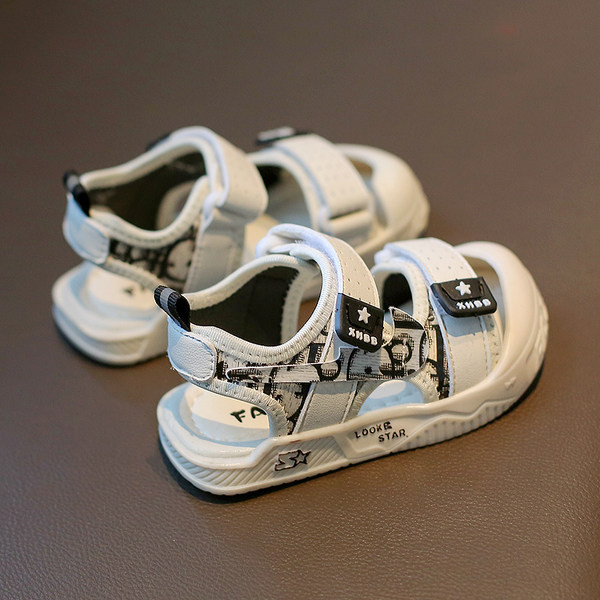 Lapos talpú gyerek sportszandál