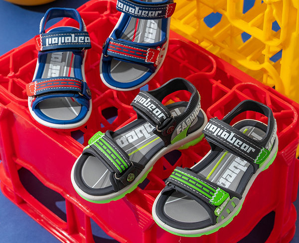 Alkalmi gyerekszandál tépőzárral fiúknak