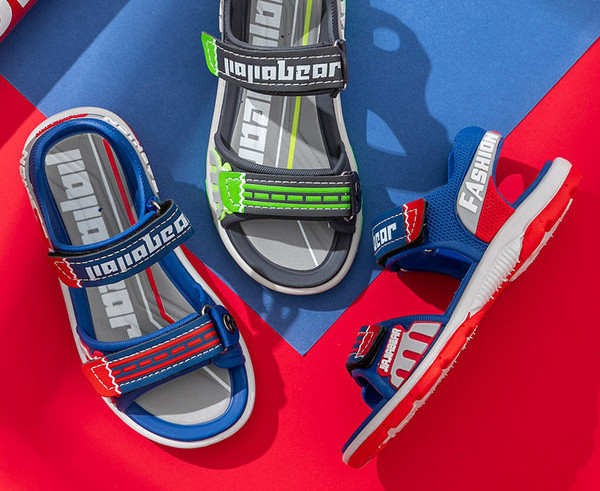 Alkalmi gyerekszandál tépőzárral fiúknak