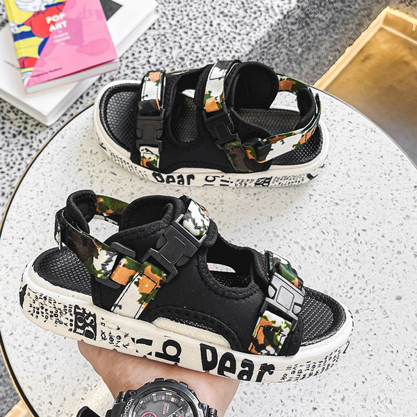 Textil szandál új modell mintás talppal fiúknak