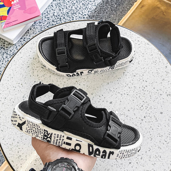 Textil szandál új modell mintás talppal fiúknak