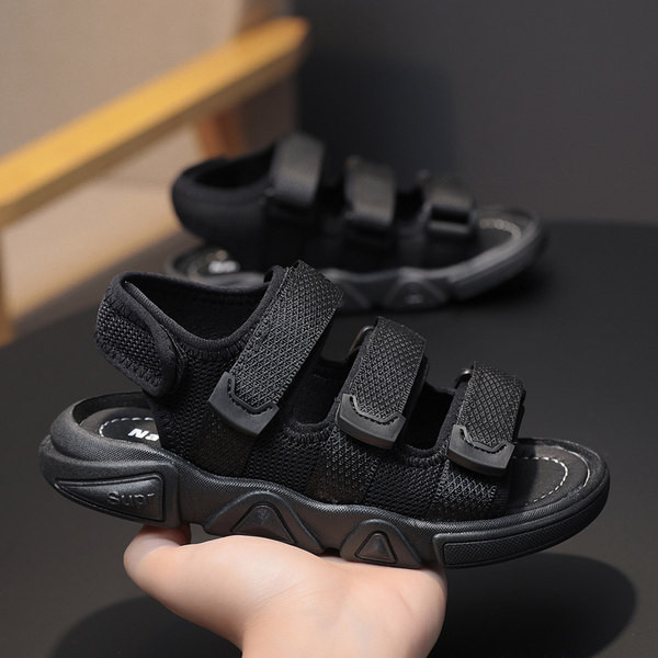 Sima modell szandál fiúknak tépőzárral