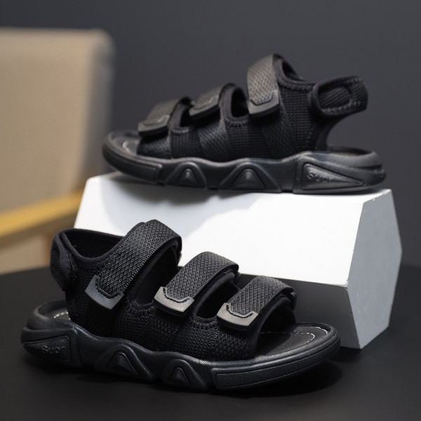 Sima modell szandál fiúknak tépőzárral