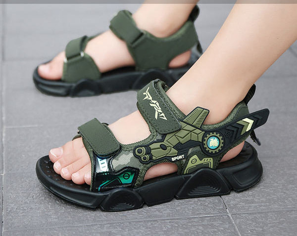 Gyerek szandál fiúknak rátéttel és tépőzárral