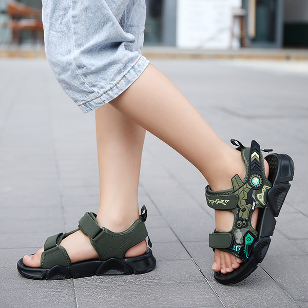 Gyerek szandál fiúknak rátéttel és tépőzárral