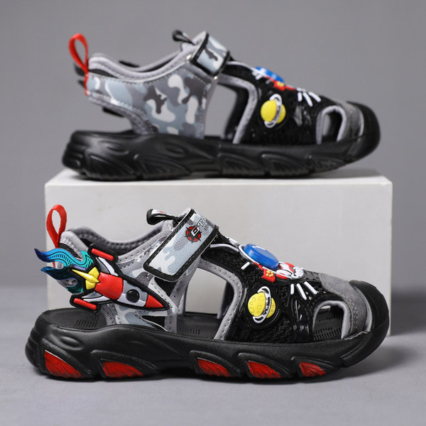 Fiú szandál színes rátéttel és durva talppal