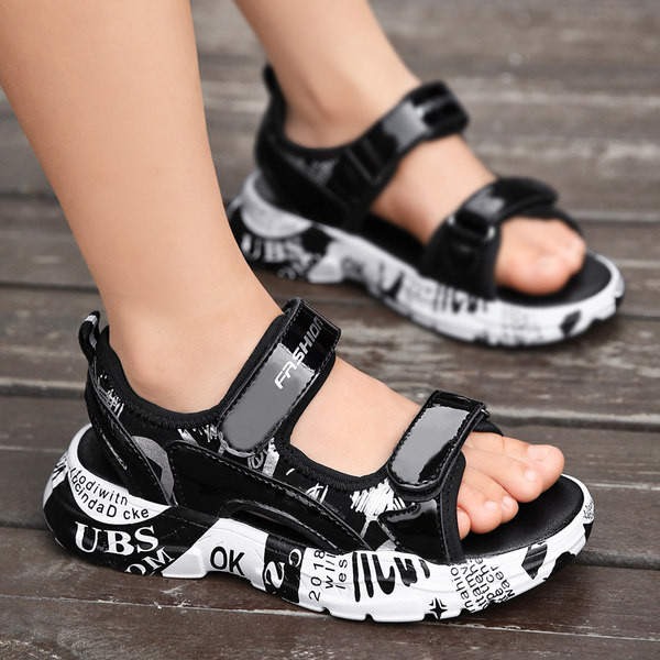 Feliratos, tépőzáras szandál fiúknak