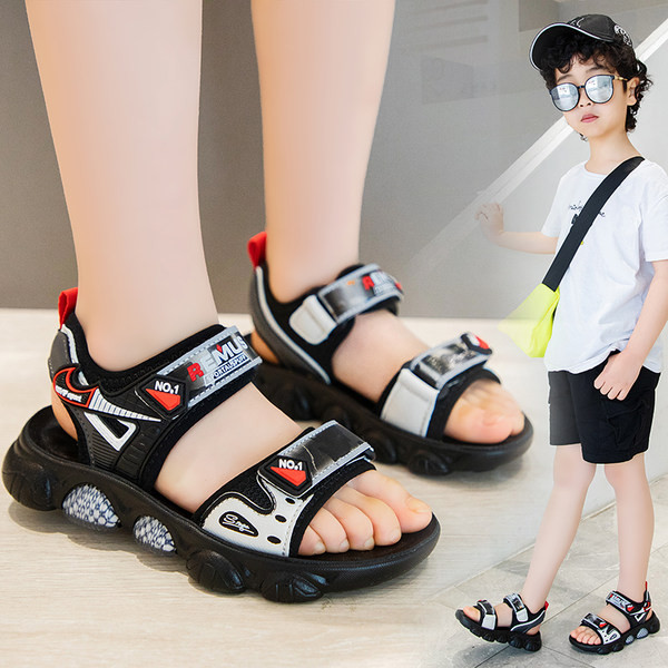 Nyári fiú szandál felirattal, durva talppal