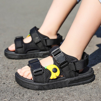Детски сандали с лепенки и равна подметка в черен цвят 