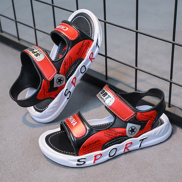 Gyerekszandál mindennapi használatra alkalmas felirattal