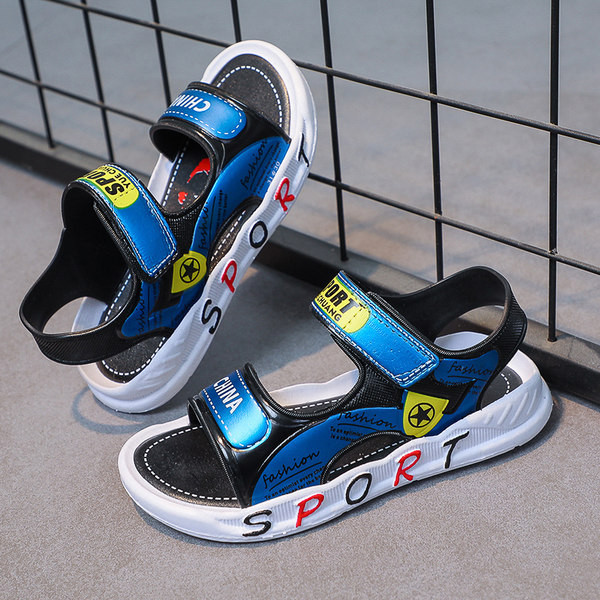 Gyerekszandál mindennapi használatra alkalmas felirattal