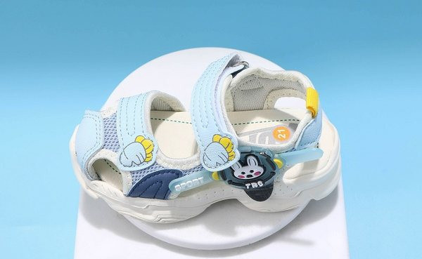 Gyerek unisex szandál színes rátéttel több modell