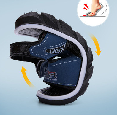 Műbőr szandál fiúknak felirattal, durva talppal