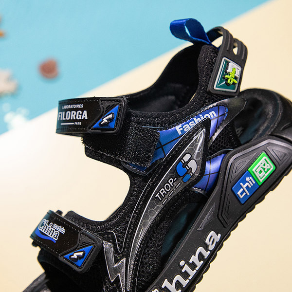 Nyári tépőzáras szandál fiúknak