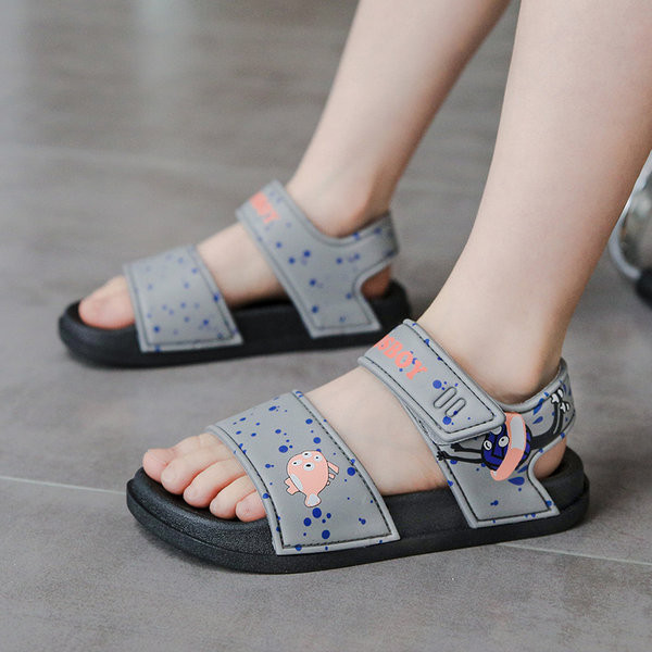 Fiú szandál színes rátéttel