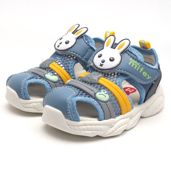 Gyerekszandál lányoknak és fiúknak hálóval és rátéttel