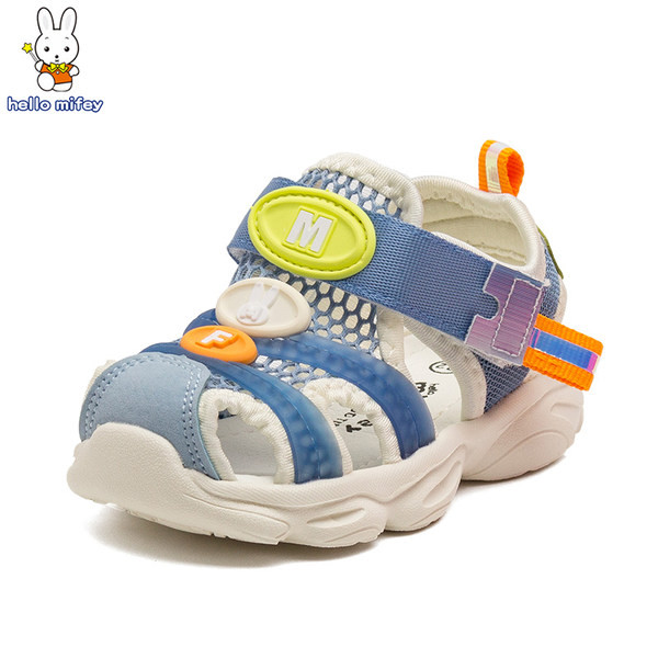 Uniszex gyerekszandál durva talppal és tépőzárral