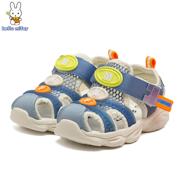 Uniszex gyerekszandál durva talppal és tépőzárral