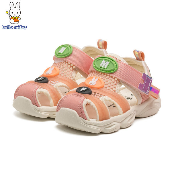 Uniszex gyerekszandál durva talppal és tépőzárral