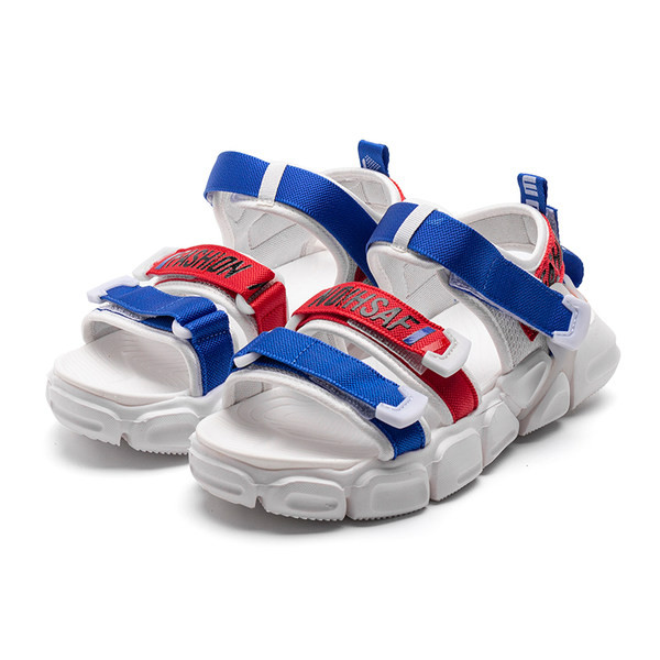 Három színben matricás gyerekszandál