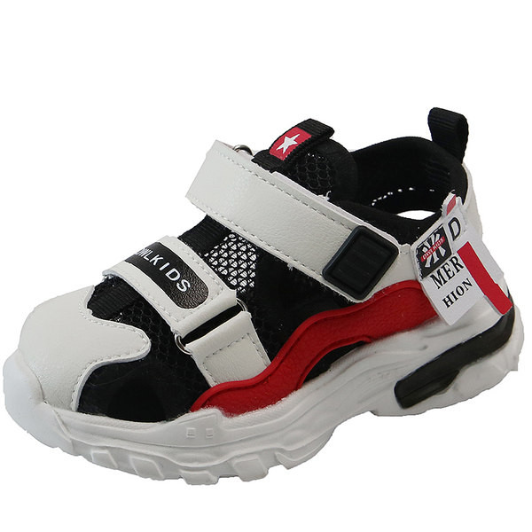 Gyerekszandál foltokkal és durva talppal - többféle színben