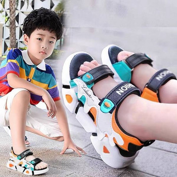 Нов модел детски сандали за момчета с груба подметка и надпис 