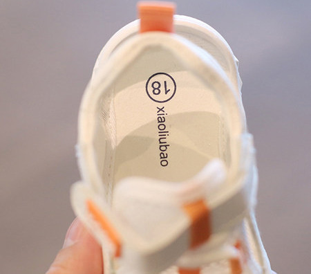 Zárt gyerekszandál eco bőrből és hálóból, tépőzárral