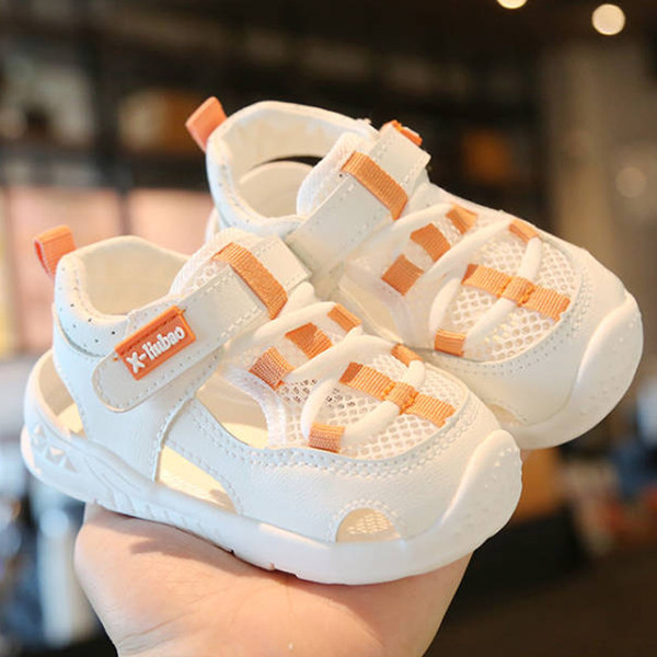 Zárt gyerekszandál eco bőrből és hálóból, tépőzárral