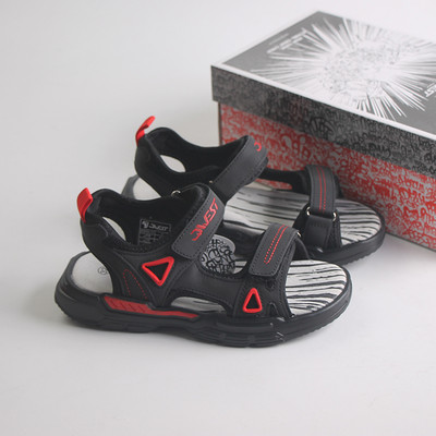 Fekete matricás gyerekszandál fiúknak