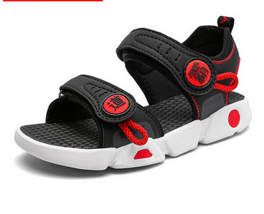 Παιδικά σανδάλια με μοτίβο με σχέδια και  velcro