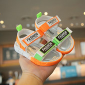 Παιδικά σανδάλια με επιγραφή για αγόρια