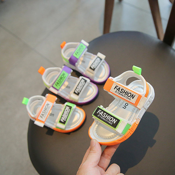 Παιδικά σανδάλια με επιγραφή για αγόρια