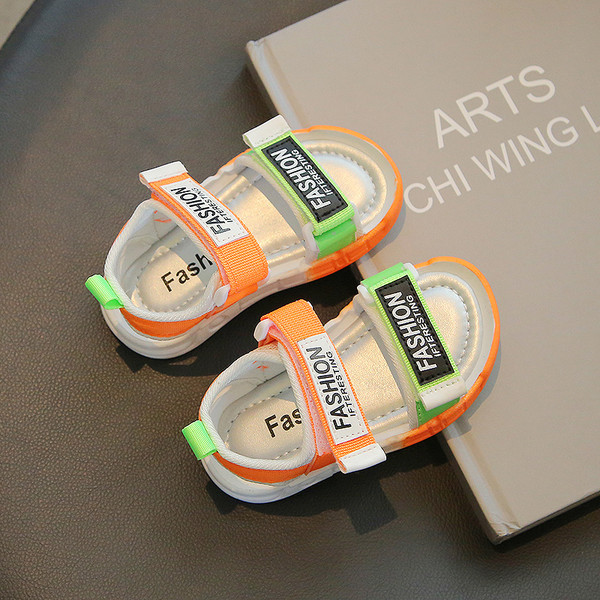 Παιδικά σανδάλια με επιγραφή για αγόρια