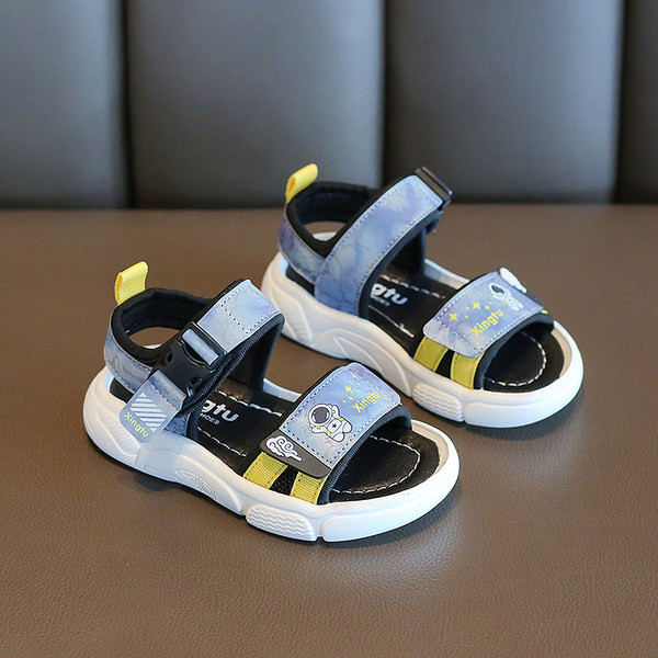 Детски сандали за момчета с велкро лепенки и апликация