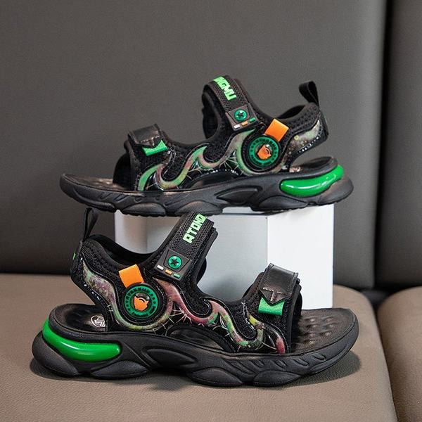 Παιδικά σανδάλια για αγόρια σε μαύρο χρώμα