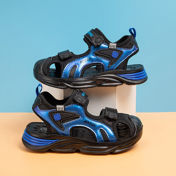 Bőr szandál tépőzárral és felirattal fiúknak