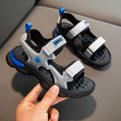 Fiú szandál textil pánttal és matricákkal