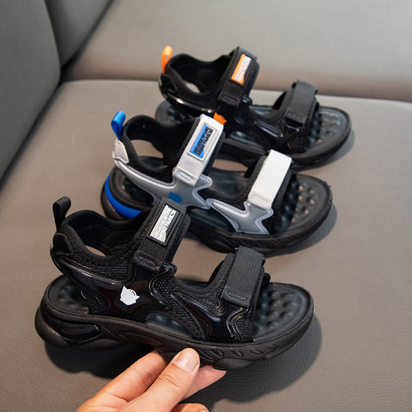 Fiú szandál textil pánttal és matricákkal