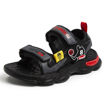 Спортни детски сандали с емблеми за момчета